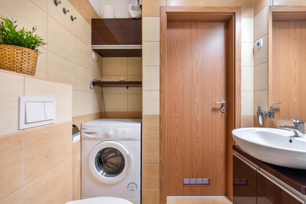 Matthias Home Midtown Budapest Esterno foto